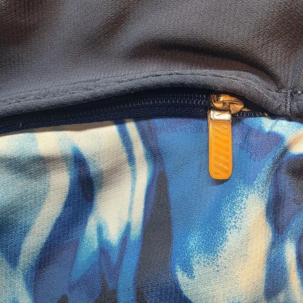 Nike Swim Shorts Mens M Blue Geometric Print Mesh Liner Zip Pocket Elastic Waist